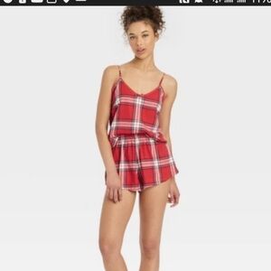 - New colsie pajama set